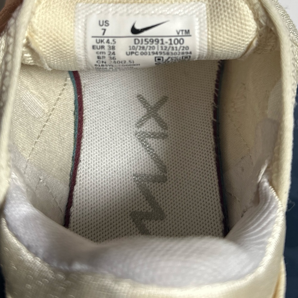 Nike Air Max 270 Yellow Cream Sneakers - Picture 5 of 5